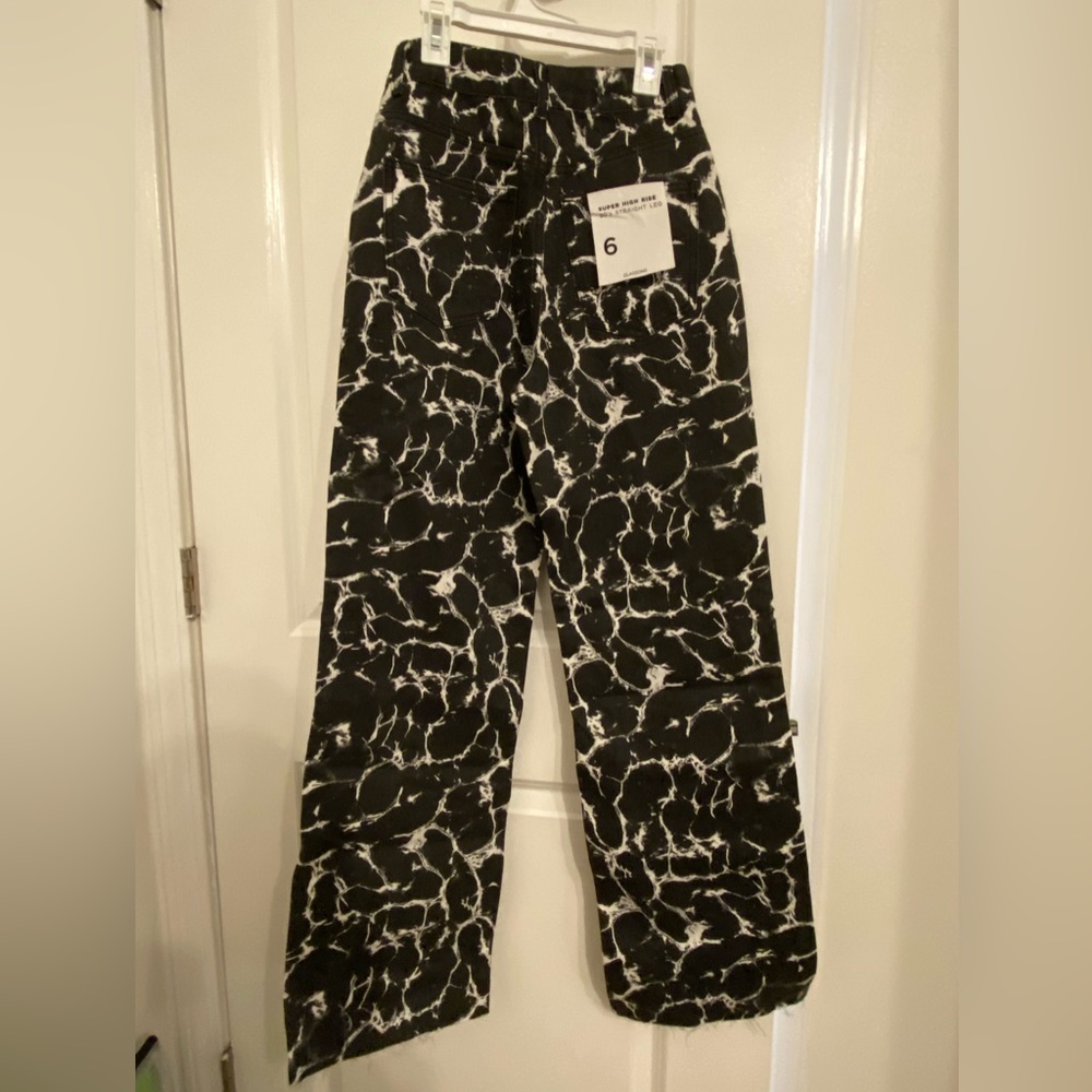 Black / White Wide Leg, Patterned Jeans New With Tags ( 26 Inch Waist ) - Picture 2 of 8